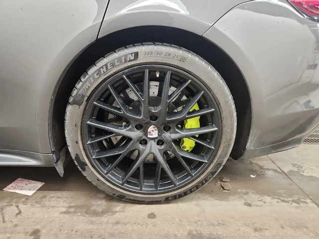 Porsche Panamera TURBO S E-HYBRID С РЕГИСТРАЦИЯ & АВТО КРЕДИТ - автомобили, коли, обяви за нови и употребявани 7