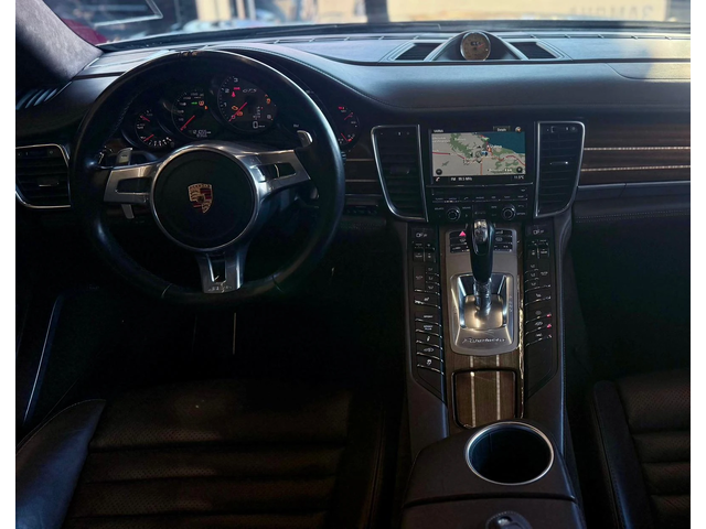 Porsche Panamera GTS* PDK* Burmester* 360* Лизинг - автомобили, коли, обяви за нови и употребявани 9