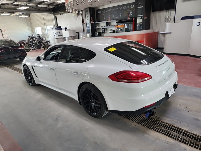Porsche Panamera 3L 6cyl AWD - автомобили, коли, обяви за нови и употребявани 3