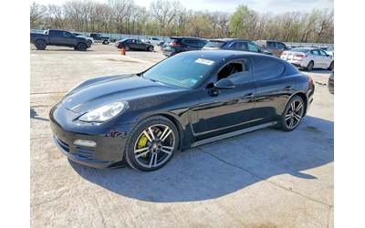 porsche-panamera-4-8l-8-rear-wheel-drive - 0