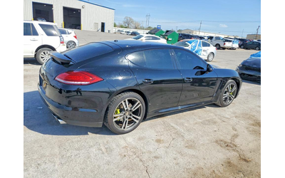 porsche-panamera-4-8l-8-rear-wheel-drive - 2