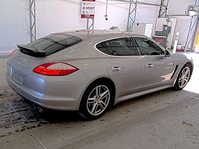 Porsche Panamera 4S* PDK* ПОДГРЕВ* ОБДУХВАНЕ* МАСАЖ* КЕЙЛЕС - автомобили, коли, обяви за нови и употребявани 1