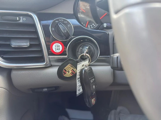 Porsche Panamera 4* АвтоКредит* (ЦЕНА ДО БГ) - автомобили, коли, обяви за нови и употребявани 13