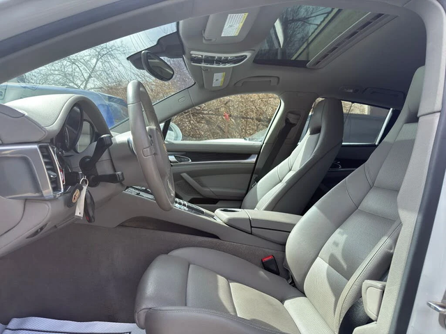 Porsche Panamera 4* АвтоКредит* (ЦЕНА ДО БГ) - автомобили, коли, обяви за нови и употребявани 6