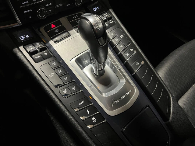 Porsche Panamera 4 Edition* АвтоКредит* (ЦЕНА ДО БГ) - автомобили, коли, обяви за нови и употребявани 9