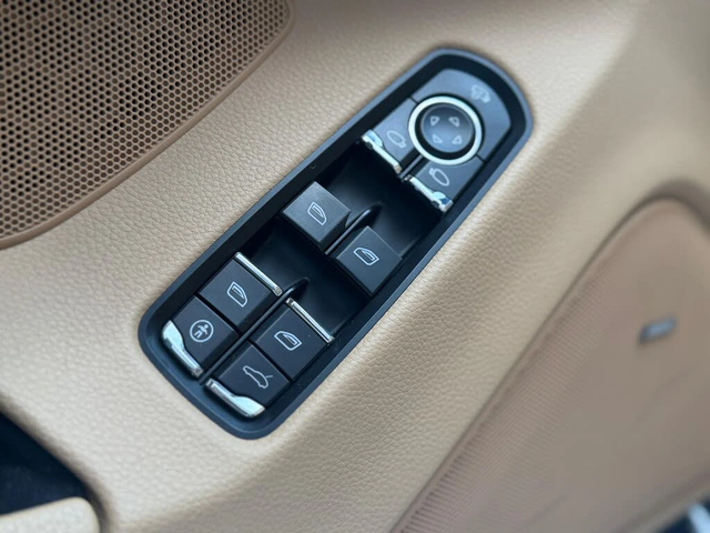 Porsche Panamera * АвтоКредит * (ЦЕНА ДО БГ) - автомобили, коли, обяви за нови и употребявани 8