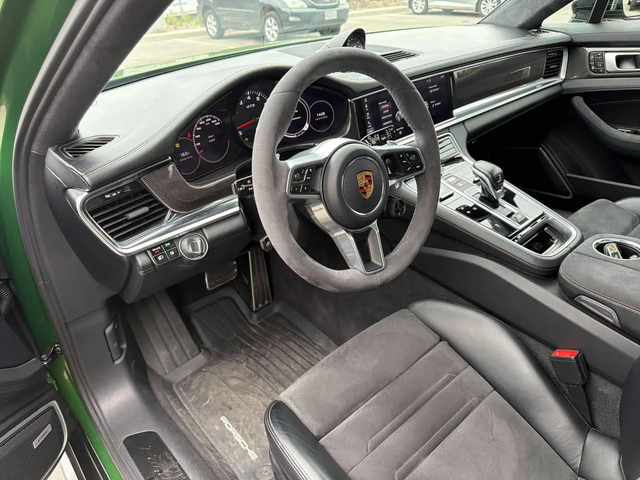 Porsche Panamera * GTS * CARFAX * BOSE * DISTRONIC * 360 - автомобили, коли, обяви за нови и употребявани 4