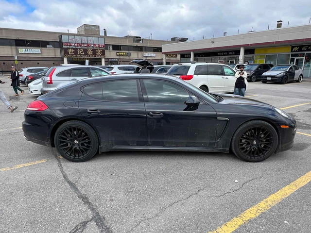 Porsche Panamera 4S * CARFAX * BOSE * ОБДУХВАНЕ * ВЪЗДУШНО ОКАЧВАНЕ - автомобили, коли, обяви за нови и употребявани 2