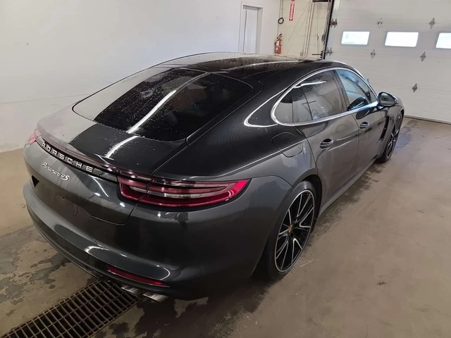 Porsche Panamera * 4S * 360 КАМЕРА* ДИСТРОНИК* ПАНОРАМА* - автомобили, коли, обяви за нови и употребявани 2