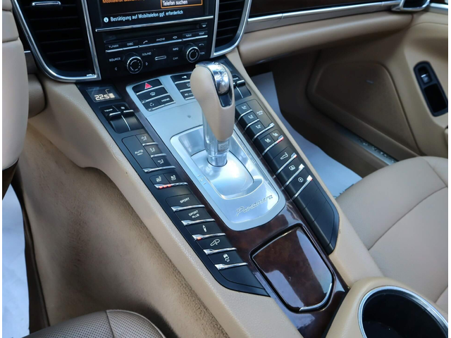 Porsche Panamera 4S/Bose/Sport Chrono/PDK/Шибедах/PDLS/ - автомобили, коли, обяви за нови и употребявани 8