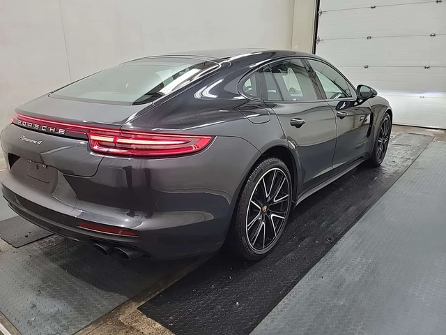 Porsche Panamera 4 AWD / MATIRX / BOSE - автомобили, коли, обяви за нови и употребявани 11