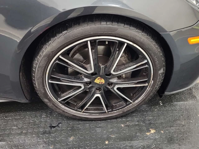 Porsche Panamera 4 AWD / MATIRX / BOSE - автомобили, коли, обяви за нови и употребявани 4
