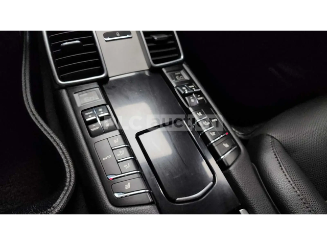 Porsche Panamera * Navi* Camera* АВТОКРЕДИТ - автомобили, коли, обяви за нови и употребявани 11