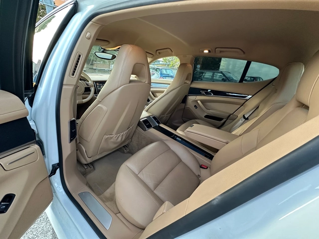 Porsche Panamera БАРТЕР* 3.0D* GTS - автомобили, коли, обяви за нови и употребявани 13