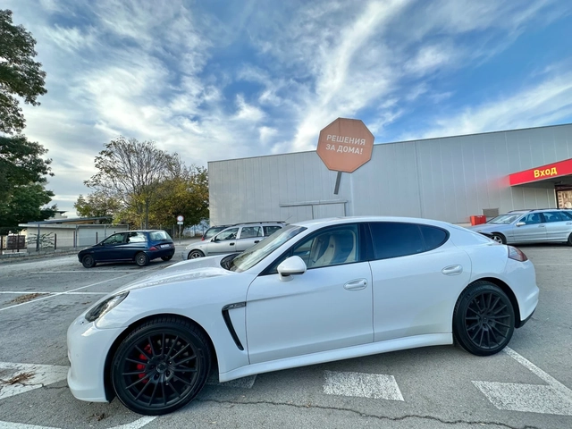 Porsche Panamera БАРТЕР* 3.0D* GTS - автомобили, коли, обяви за нови и употребявани 2