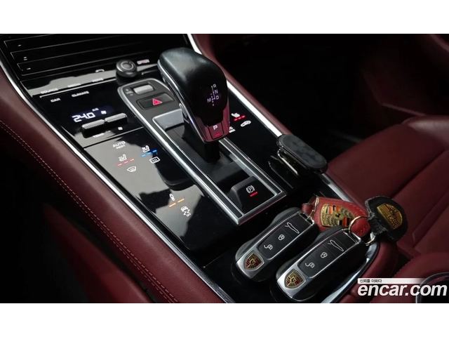 Porsche Panamera TURBO* ОБДУХ* 360* КРЕДИТИРАНЕ - автомобили, коли, обяви за нови и употребявани 8