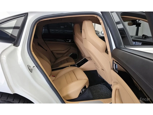 Porsche Panamera E-HYBRID* 360* ОБДУХ* 462КС+ - автомобили, коли, обяви за нови и употребявани 8