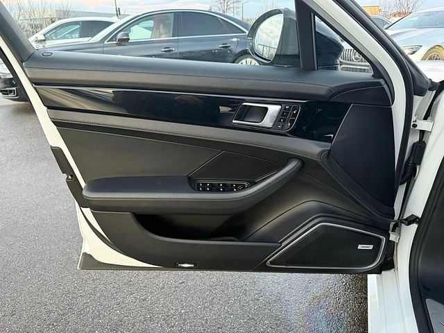 Porsche Panamera 4S DIZEL-DISTRONIK-PANORAMA-MONITORI-VAKUM-FUL FUL - автомобили, коли, обяви за нови и употребявани 6