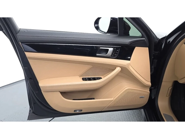 Porsche Panamera 3.0 AWD/ BOSE / 360 CAM / ОБДУХ - автомобили, коли, обяви за нови и употребявани 11