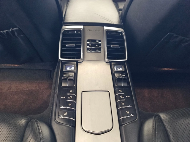Porsche Panamera 4S* 4.8 V8* БЕЗ АНАЛОГ* КРАЙНА ЦЕНА - автомобили, коли, обяви за нови и употребявани 13