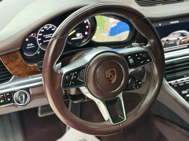 Porsche Panamera 4 E* AWD* DIS* PANO* 360* КРАЙНА ЦЕНА - автомобили, коли, обяви за нови и употребявани 7