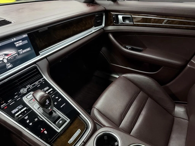 Porsche Panamera 4 E* AWD* DIS* PANO* 360* КРАЙНА ЦЕНА - автомобили, коли, обяви за нови и употребявани 14