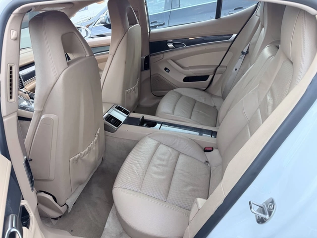 Porsche Panamera BOSE* 911 20" ДЖАНТИ* LANE ASSIST* КРАЙНА ЦЕНА - автомобили, коли, обяви за нови и употребявани 9
