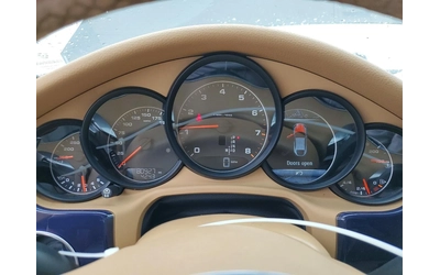 Porsche Panamera - автомобили, коли, обяви за нови и употребявани 8