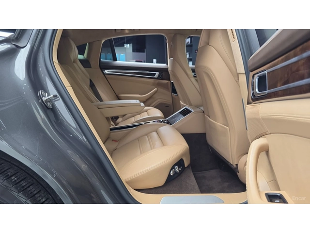 Porsche Panamera 4.0 Turbo* КОЖА* ОБДУХВ* НАВИ* 360 - автомобили, коли, обяви за нови и употребявани 10
