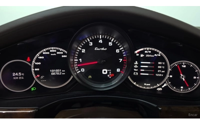 Porsche Panamera 4.0 Turbo* КОЖА* ОБДУХВ* НАВИ* 360 - автомобили, коли, обяви за нови и употребявани 6