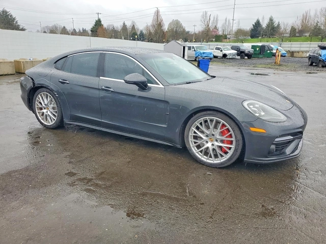 Porsche Panamera Turbo* AWD* ПОДГРЕВ* ОБДУХВАНЕ* ПАНОРАМА* BOSE* - автомобили, коли, обяви за нови и употребявани 0