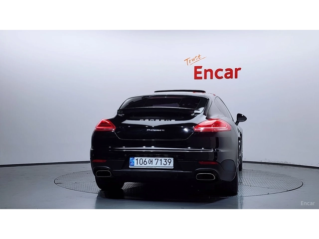 Porsche Panamera 3.0 DIESEL* PANO* ОБДУХВ* ПОДГРЕВ* НАВИ* КАМЕРА - автомобили, коли, обяви за нови и употребявани 3