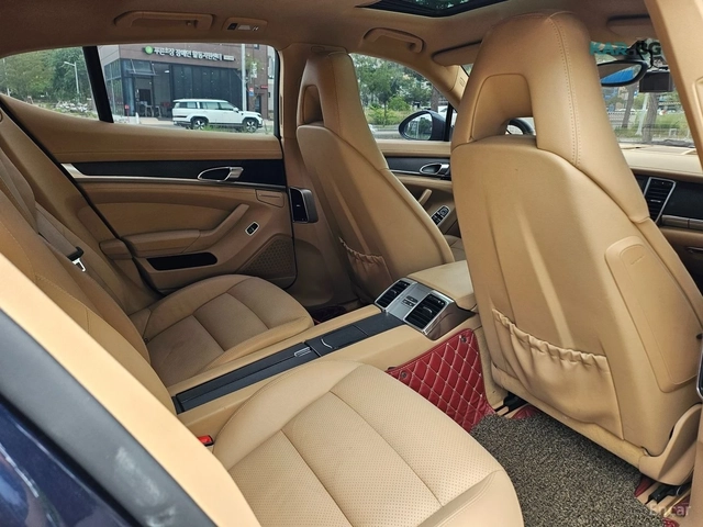 Porsche Panamera 970 EDITION - автомобили, коли, обяви за нови и употребявани 12