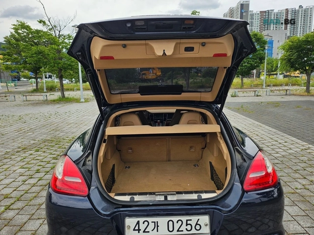 Porsche Panamera 970 EDITION - автомобили, коли, обяви за нови и употребявани 7