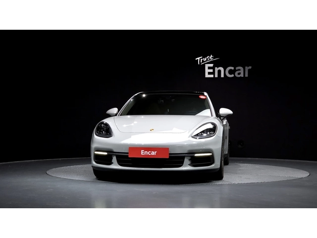 Porsche Panamera 3.0 AWD - автомобили, коли, обяви за нови и употребявани 2