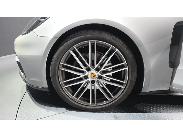 Porsche Panamera 3.0 AWD - автомобили, коли, обяви за нови и употребявани 4