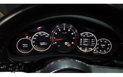 Porsche Panamera 3.0 AWD - автомобили, коли, обяви за нови и употребявани 7