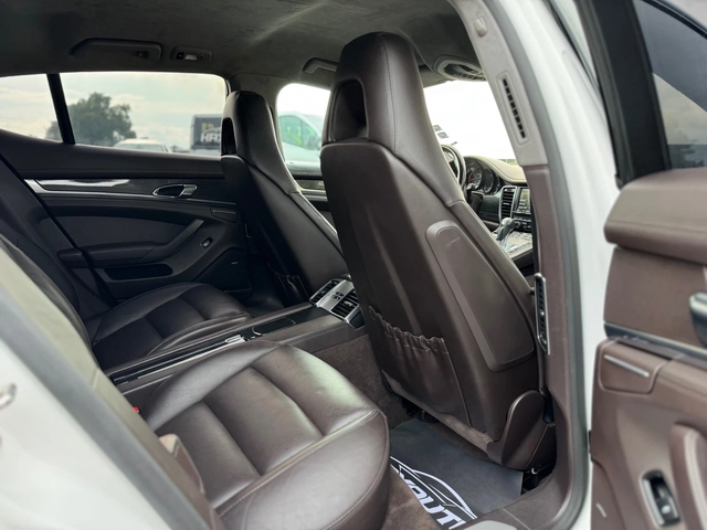 Porsche Panamera TURBO= FACELIFT= KEYLESS GO= CARBON PACK= BOSE= - автомобили, коли, обяви за нови и употребявани 12