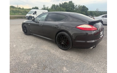 porsche-panamera - 4