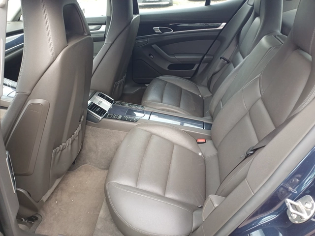 Porsche Panamera S 3.0 V6 E-Hybrid - автомобили, коли, обяви за нови и употребявани 10
