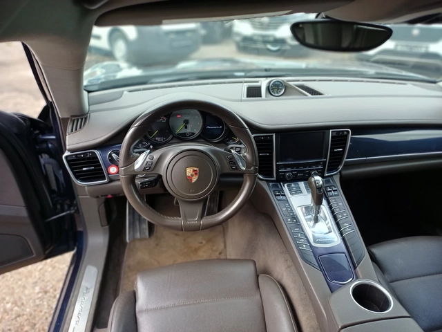 Porsche Panamera S 3.0 V6 E-Hybrid - автомобили, коли, обяви за нови и употребявани 11