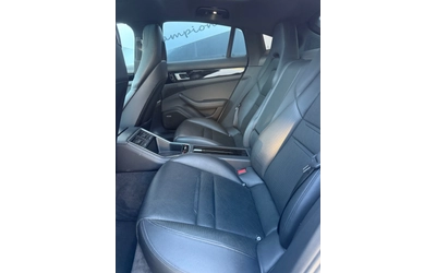 Porsche Panamera 60 хил км - автомобили, коли, обяви за нови и употребявани 12