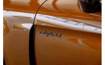 porsche-panamera-turbo-e-hyb-pdls-pdk-active-ride-burm-beifahrer-display - 4