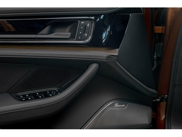 Porsche Panamera Turbo E-Hyb/PDLS+/PDK/Active Ride/Burm/Beifahrer-Display - автомобили, коли, обяви за нови и употребявани 6