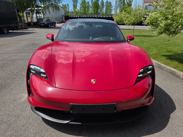 Porsche Taycan 4S Performance Plus в гаранция! - автомобили, коли, обяви за нови и употребявани 1