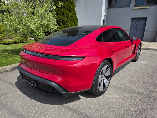 Porsche Taycan 4S Performance Plus в гаранция! - автомобили, коли, обяви за нови и употребявани 3