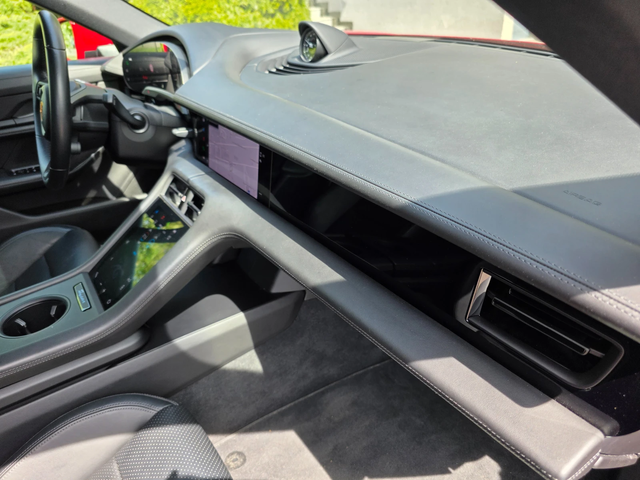 Porsche Taycan 4S Performance Plus в гаранция! - автомобили, коли, обяви за нови и употребявани 9