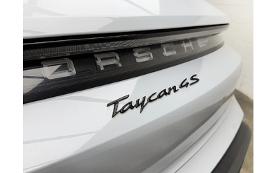 Porsche Taycan * АвтоКредит * (ЦЕНА ДО БГ) - автомобили, коли, обяви за нови и употребявани 10