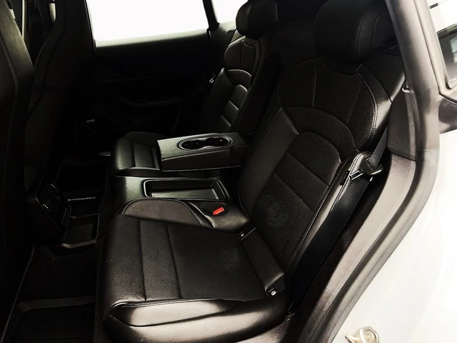 Porsche Taycan * АвтоКредит * (ЦЕНА ДО БГ) - автомобили, коли, обяви за нови и употребявани 16