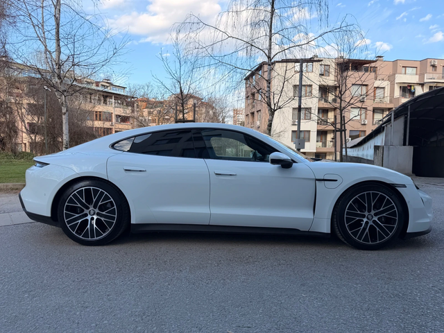 Porsche Taycan S - автомобили, коли, обяви за нови и употребявани 7